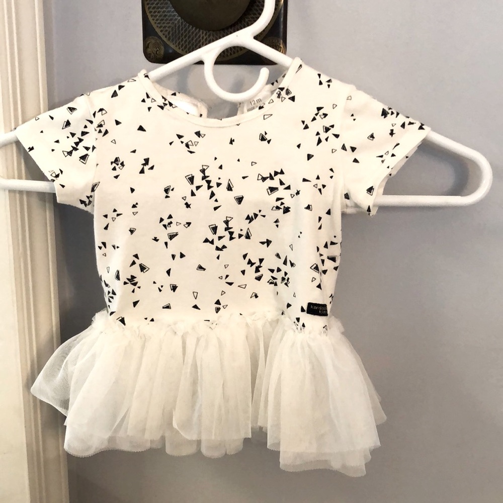 Kardashian kids ballet top, white with black design. Cute over leggings! 12 mo